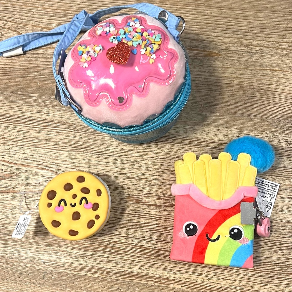 New Claire’s Cupckae Purse, Diary and Coin Purse